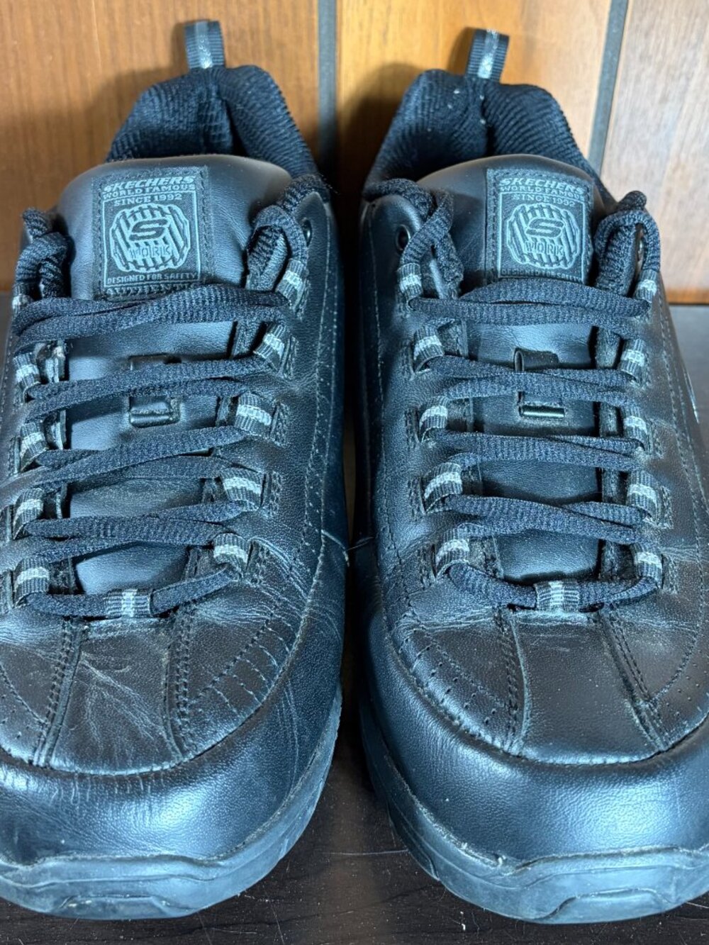 Skechers Womens Sure Track Trickel Black Leather Slip Resistant Work Shoes Sz 10